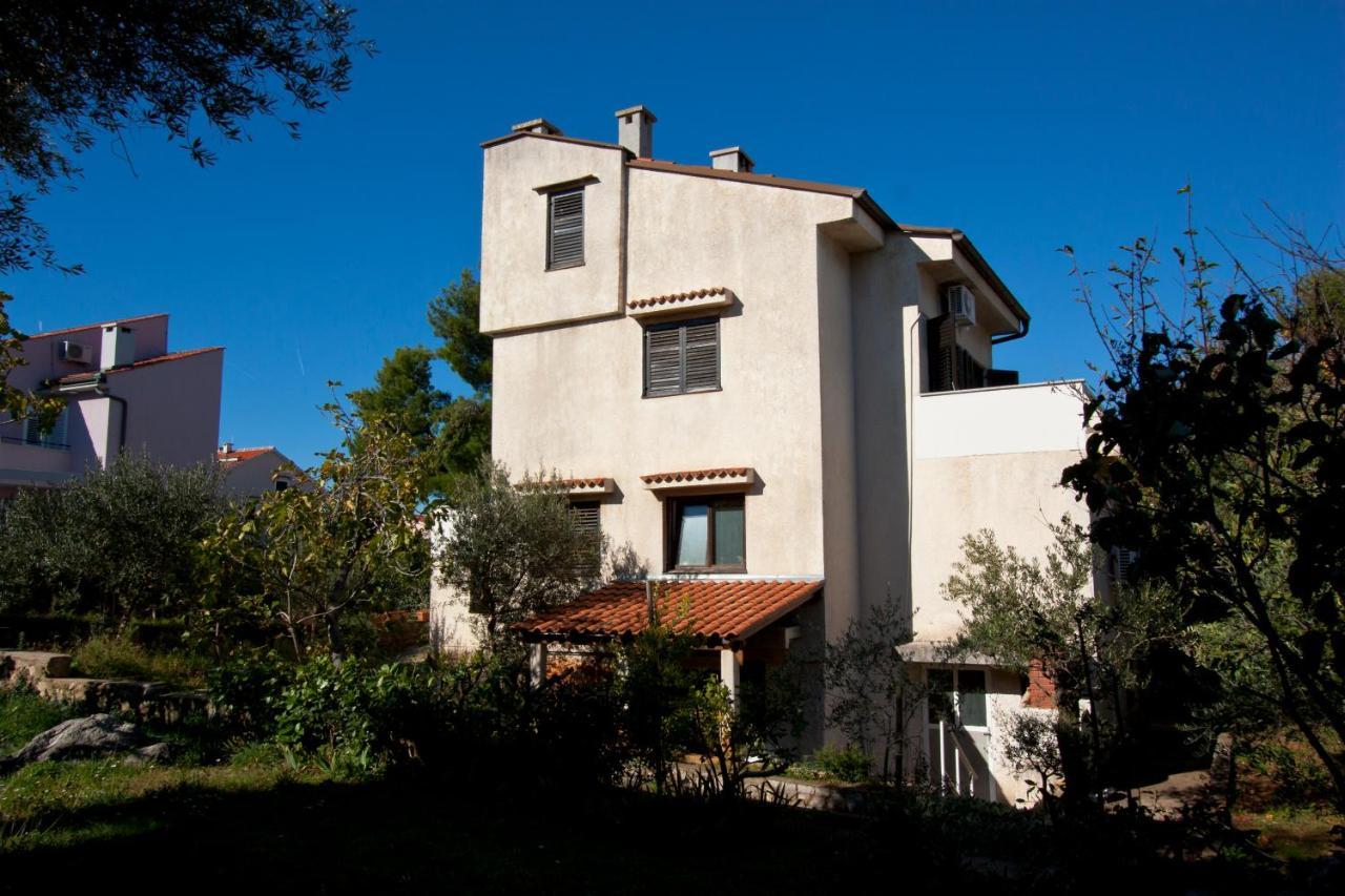 Erika Apartment Krk Town Exterior photo